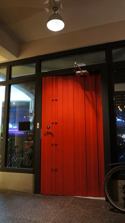 Lovely Bean Hostel Kota Hualien Bagian luar foto