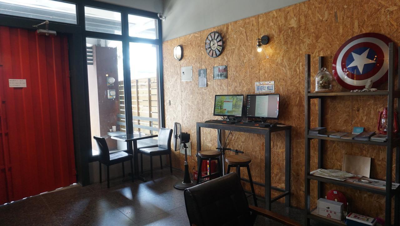 Lovely Bean Hostel Kota Hualien Bagian luar foto